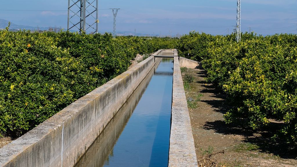 Detenida una joven en Vélez-Málaga por intentar arrojar a su bebé de 15 días a una acequia