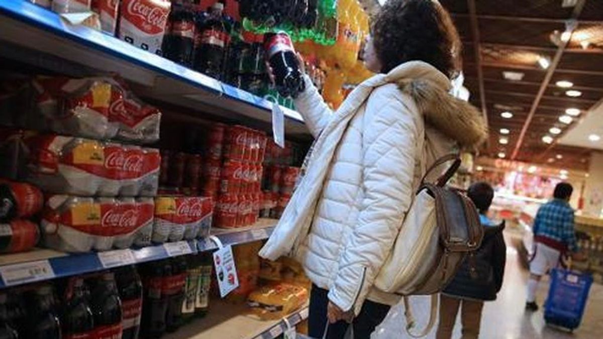 Los españoles ya gastan un 2,6% más en la cesta de la compra y la mitad dice vivir desahogado