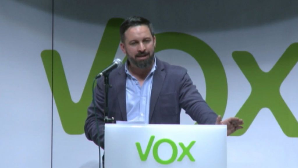 Abascal avisa de que Vox no será "muleta" de PP y Cs