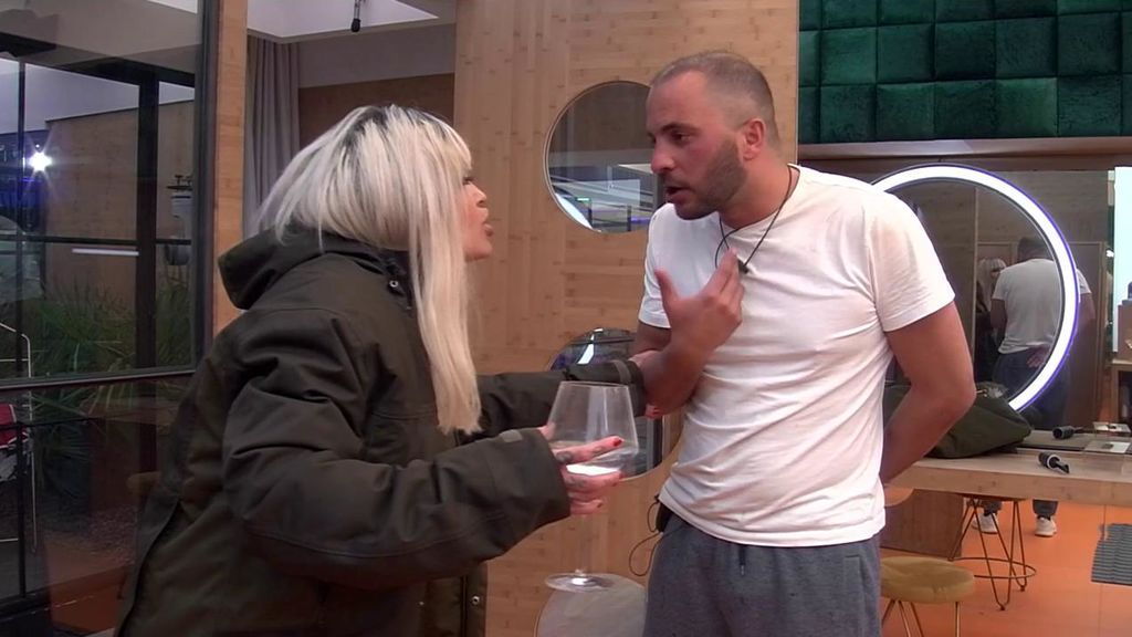 2019_02_23-0022-REC_BeMad_REC.ts.0x0.139579323358499