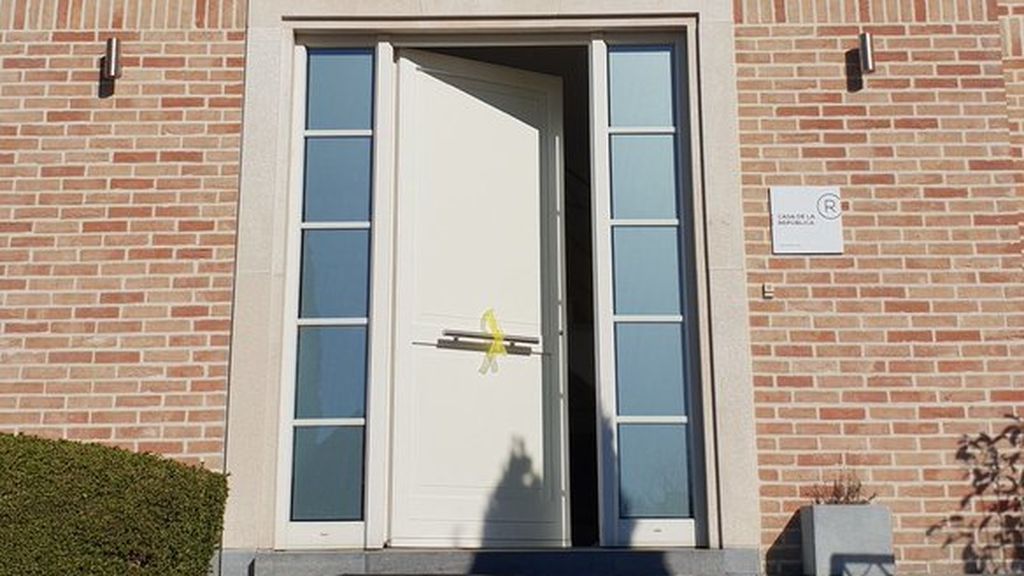 Puigdemont dejó entreabierta la puerta de su casa en Waterloo para que entrase Arrimadas