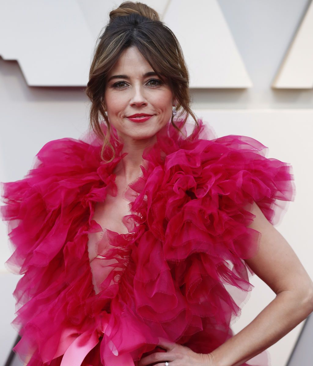 Linda Cardenilli posa en la alfombra roja de los Premios Oscars 2019