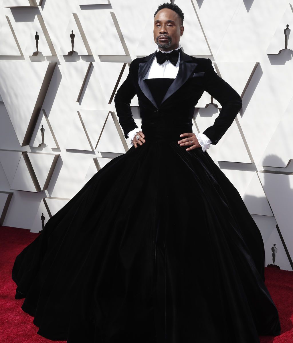 Billy Porter posa en la alfombra roja de los Premios Orcars 2019
