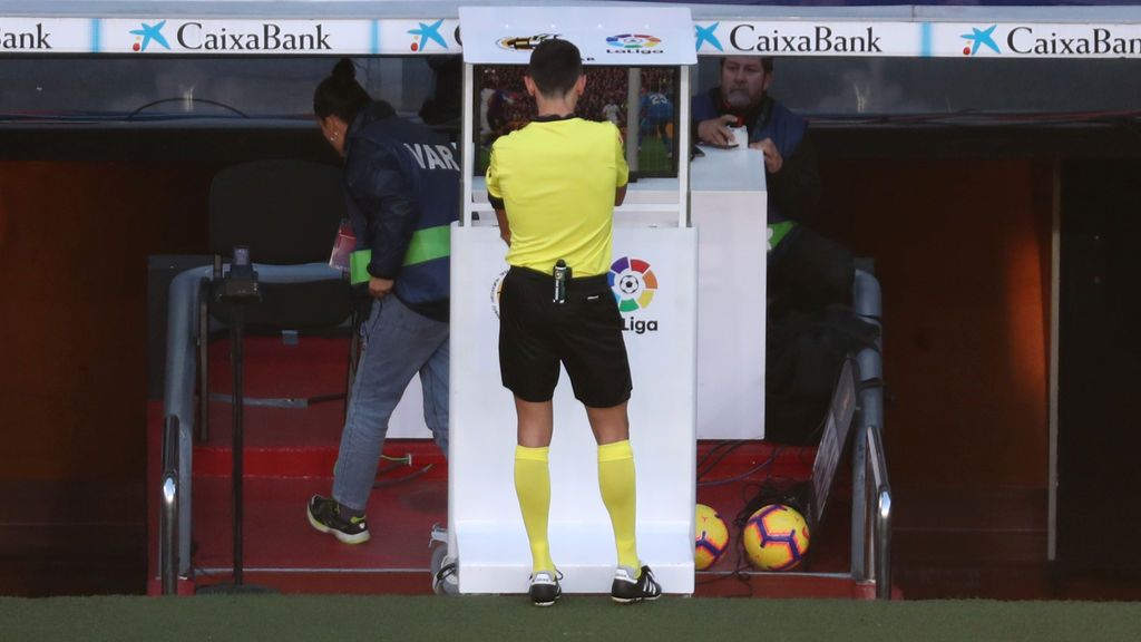¿A quién favorece más el VAR?