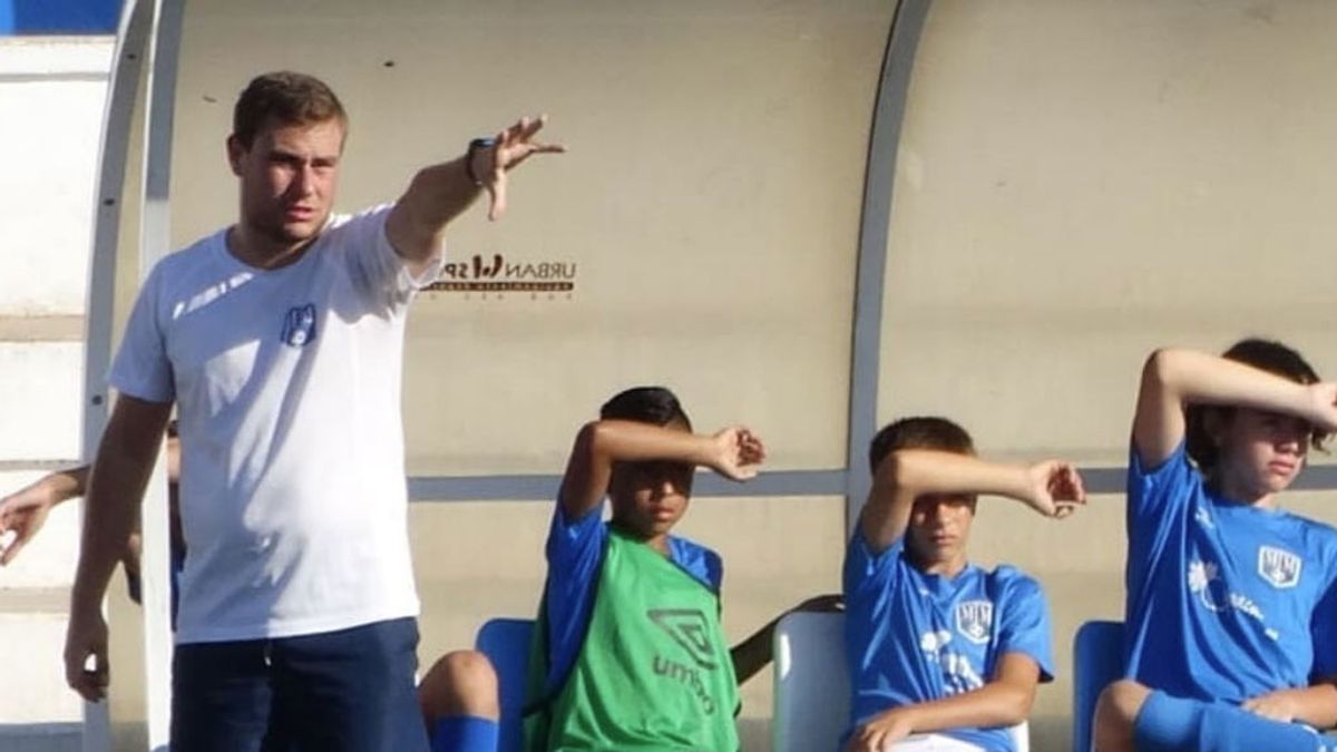 Un entrenador de infantiles pide al árbitro que anule un gol porque su jugador había hecho falta al portero Un entrenador de infantiles pide al árbitro que anule un gol porque su jugador había hecho falta al portero