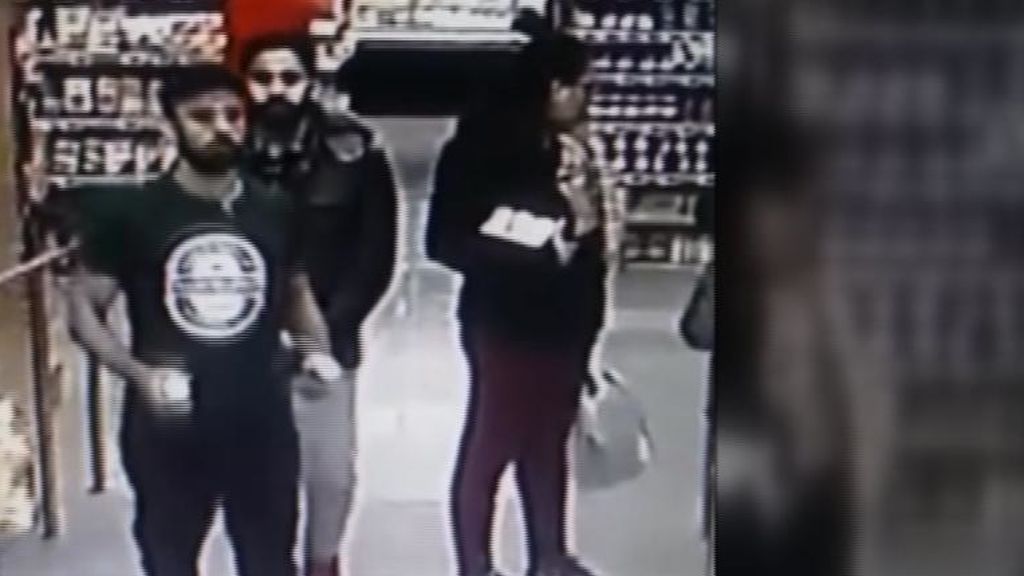 Los mossos se equivocan de piso y los narcos huyen por un supermercado