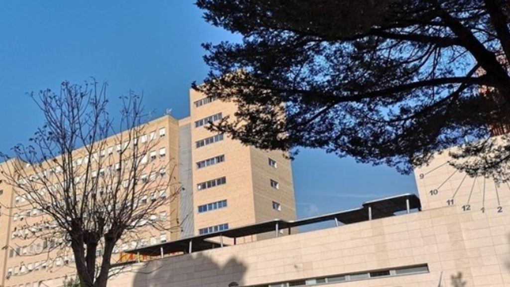 Condenada a un año de cárcel una mujer que abofeteó a una enfermera por ponerle mal una vía Condenada a un año de cárcel una mujer que abofeteó a una enfermera por ponerle mal una vía