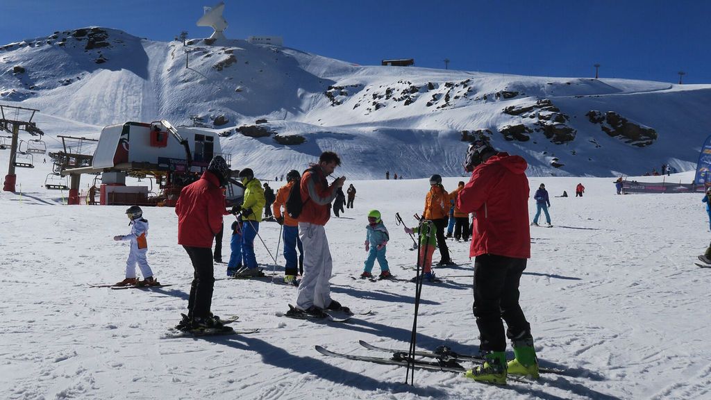 Dejan en tierra  a 576 menores de Madrid con todo pagado a 48 horas de irse a Sierra Nevada