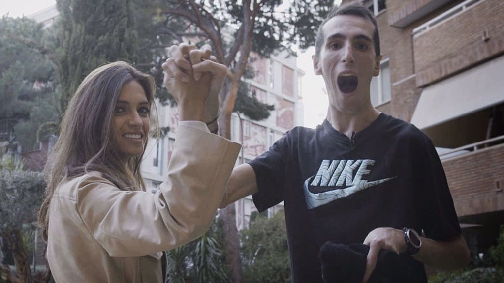 Sara Carbonero entrevista al campeonísimo Alex Roca, este viernes en Deportes Cuatro Sara Carbonero entrevista al campeonísimo Alex Roca, este viernes en Deportes Cuatro