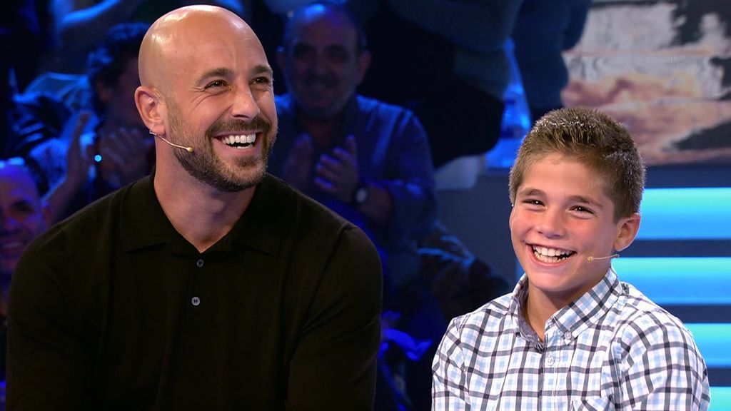 Pepe Reina sorprende a su mayor fan, un niño de once años: “Eres un fenómeno” Pepe Reina sorprende a su mayor fan, un niño de once años: “Eres un fenómeno”
