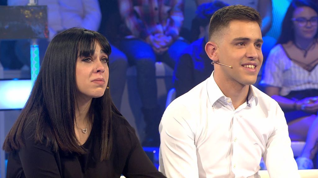 Reconquista a su exnovio y recupera, a duras penas, la confianza de sus suegros