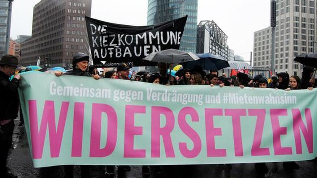 Berlín debate si expropiar miles de viviendas: ¿es esa la solución a la crisis inmobiliaria?