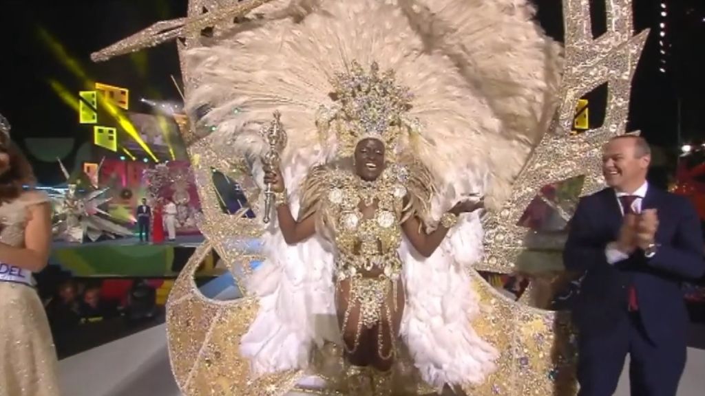 Canarias celebra por todo lo alto su Carnaval coronando a su reina