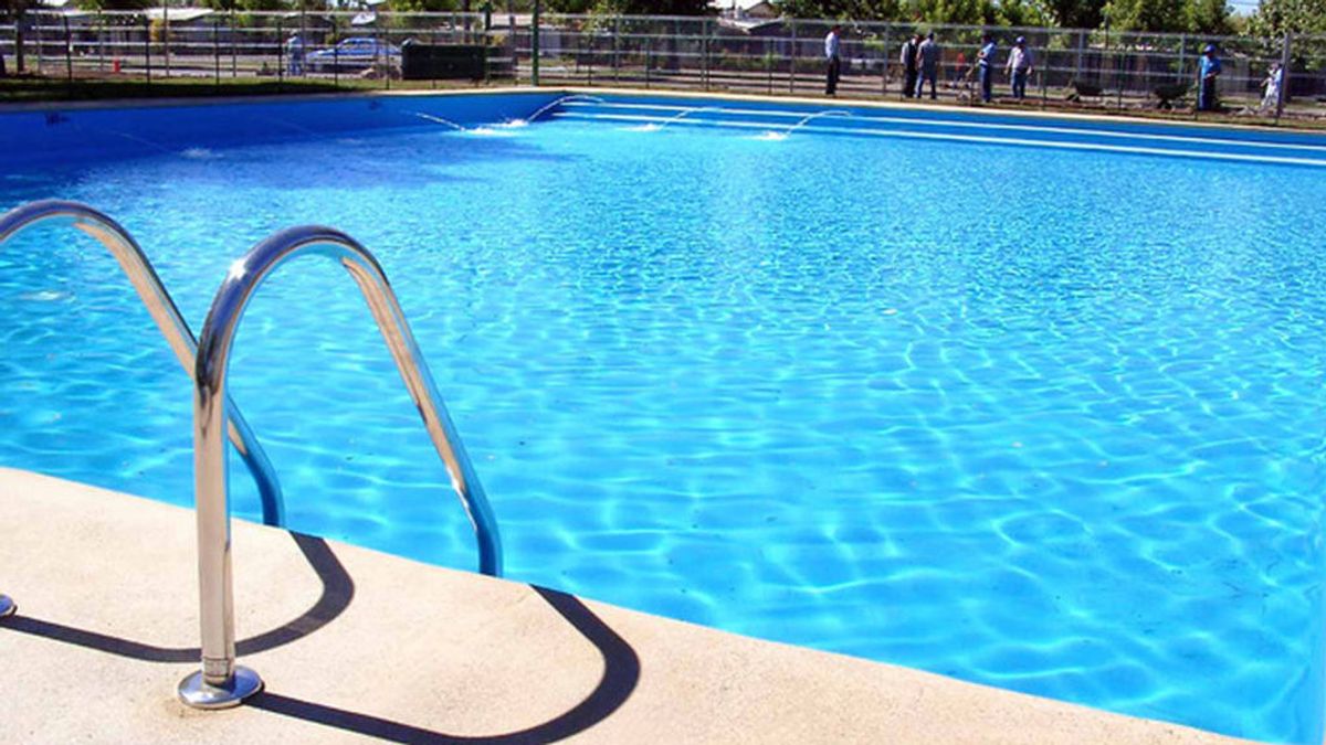 Muere un niño de 2 años ahogado tras caer a una piscina en Cáceres