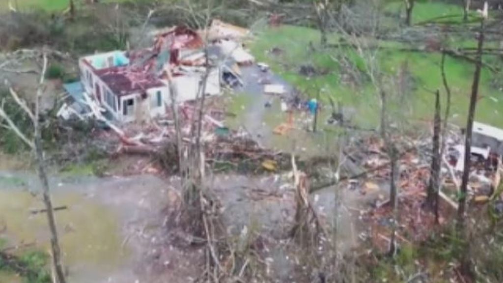 Una docena de tornados deja Alabama devastada y con más de 20 muertos