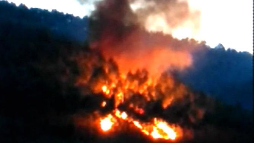 Unos vecinos graban a unos incendiarios en Muskiz