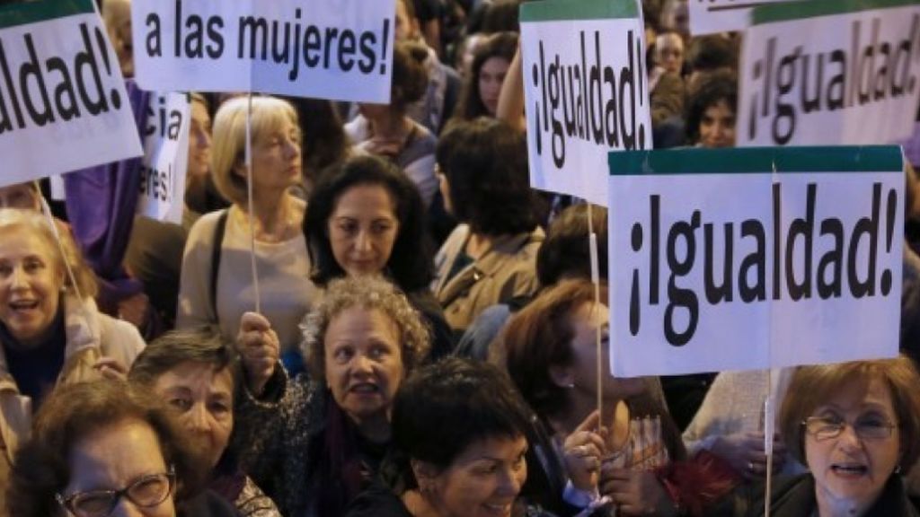 El techo de cristal sigue sin romperse: las mujeres que crean empresas en números de hace 30 años