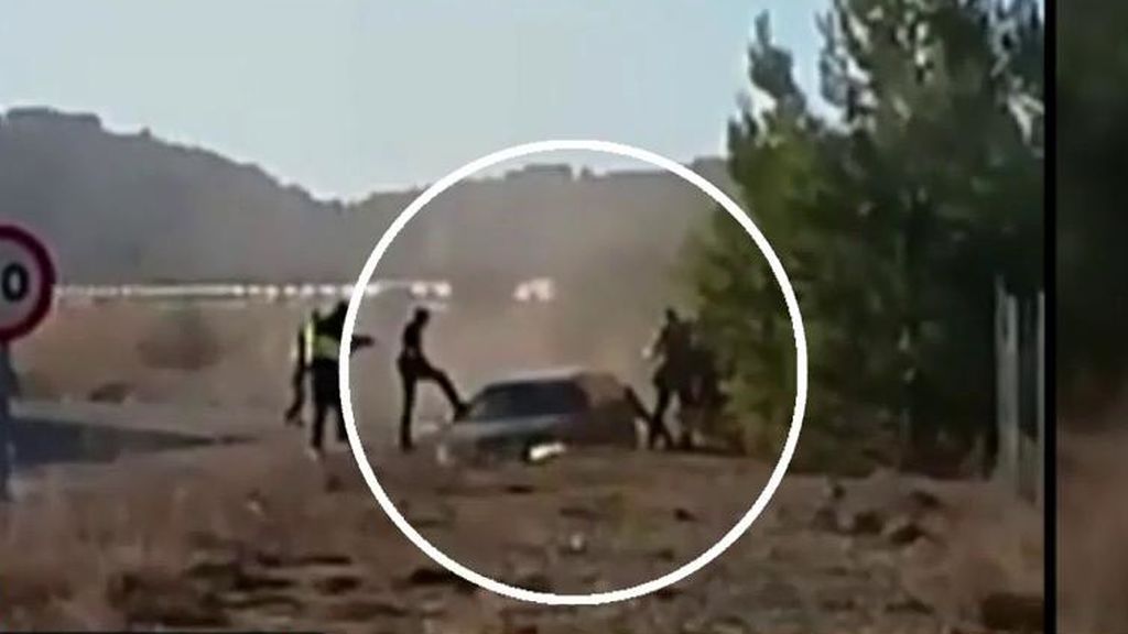 Detenido con disparos un conductor tras saltarse un control en Teruel