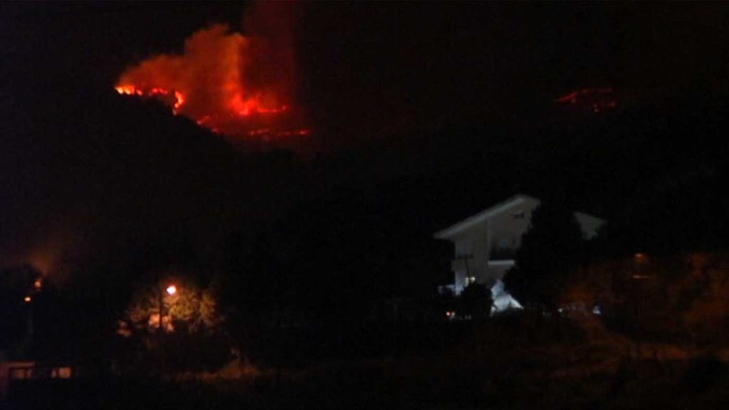 Los vecinos de Muskiz, desalojados por las llamas, pueden volver a sus casas