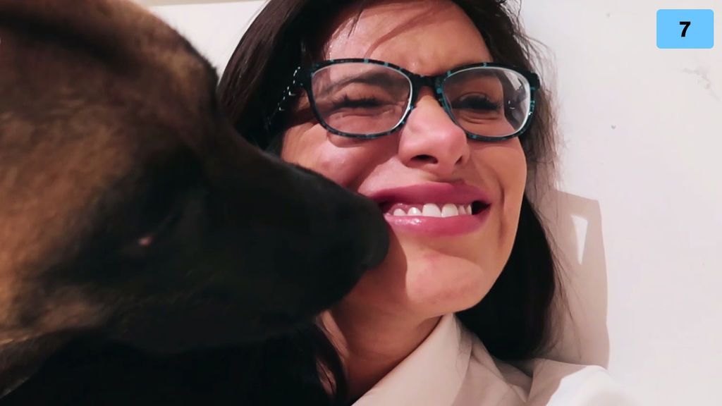 Miriam presenta a Glamuroso, el perro que comparte con Carlos Lozano: “Vive con él” (1/2)