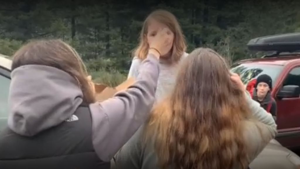Las imágenes del reencuentro de las dos niñas perdidas en California con su familia