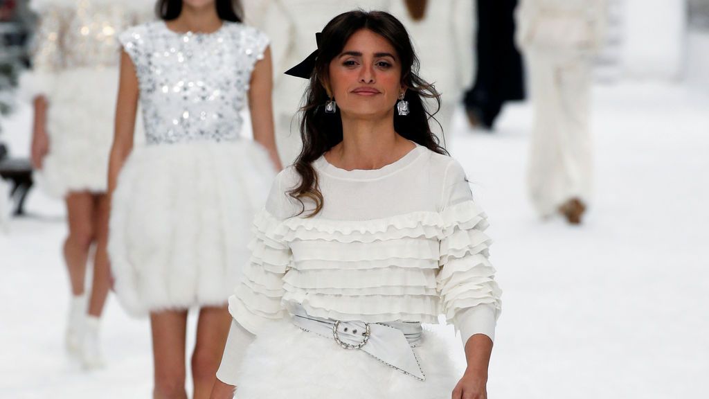 Penélope Cruz, la gran estrella del primer desfile de Chanel sin Karl Lagerfeld