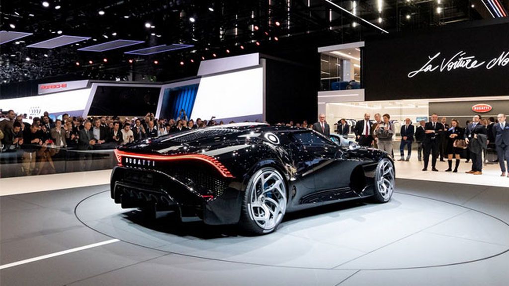 Presentan el coche más caro del mundo, ‘La voiture Noire’ de Bugatti