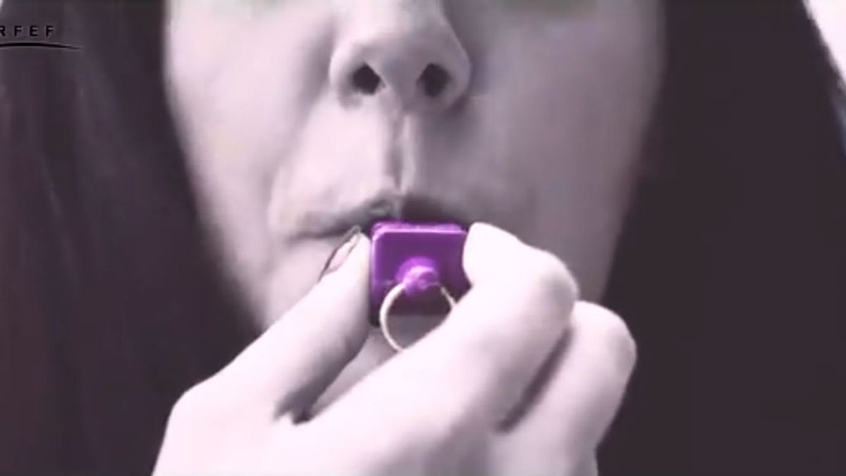 Todos los árbitros pitarán con un silbato violeta para apoyar el Día de la Mujer