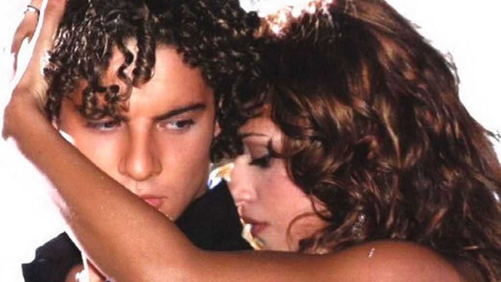 David_Bisbal-Chenoa-Monica_Cruz-Famosos_250487416_48635424_1024x576