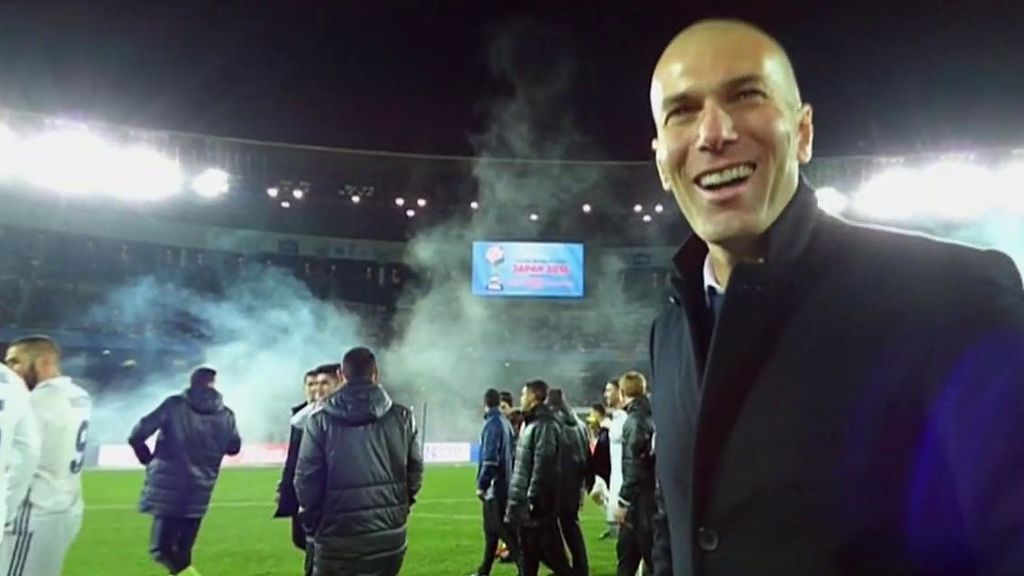 Zidane, primera opción al banquillo blanco