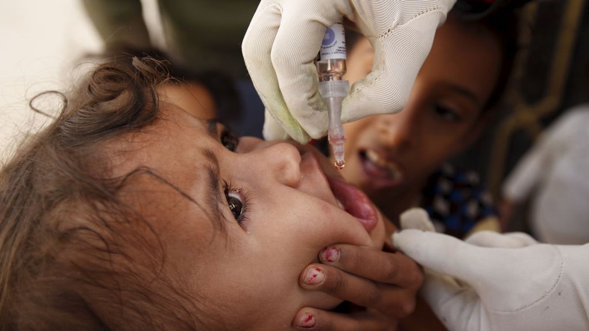La OMS advierte del constante riesgo de que la polio se propague en Europa