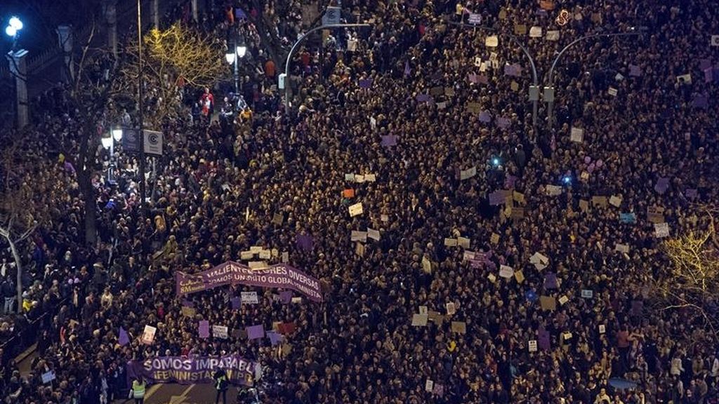 La marea morada inunda España