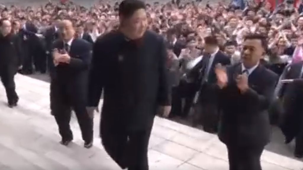El presidente norcoreano Kim Jong Um vota en las elecciones parlamentarias