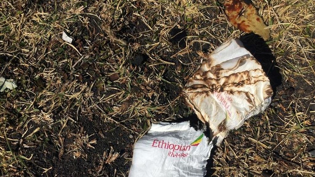 Restos del accidente aéreo de Etiopía