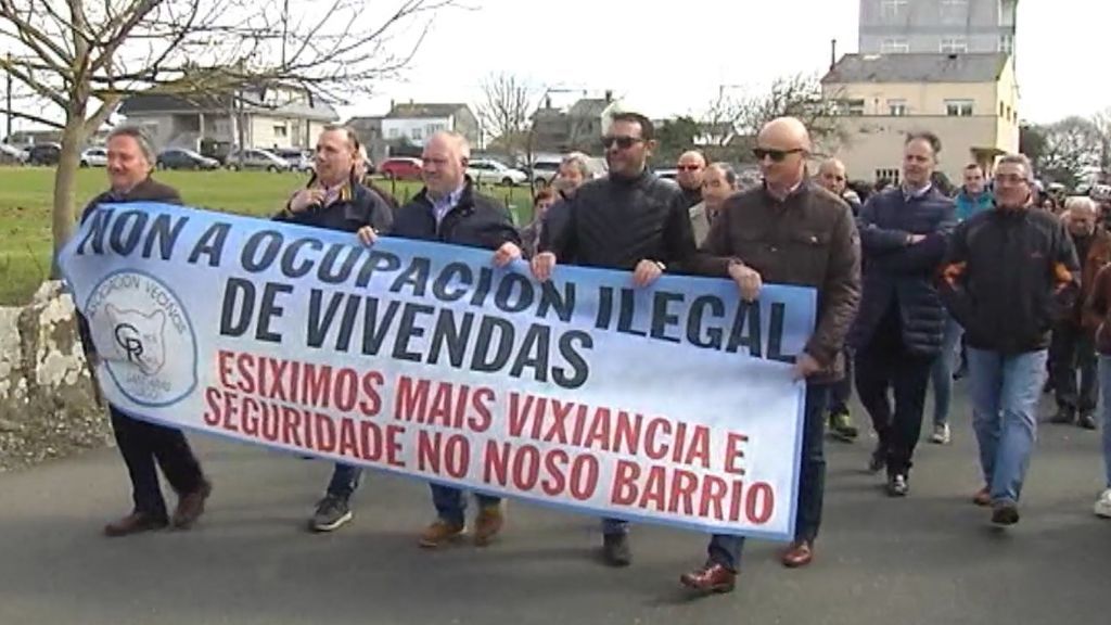 Cómo recuperar una vivienda okupada, la lucha de los vecinos de As Gándras (Lugo)