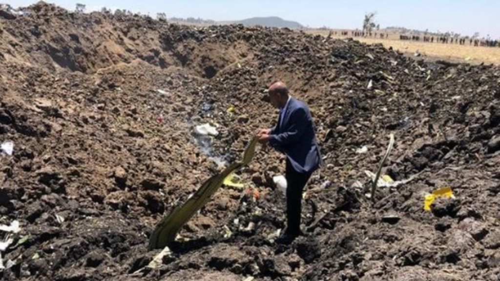 Mueren los 157 pasajeros del avión que se ha estrellado en Etiopía