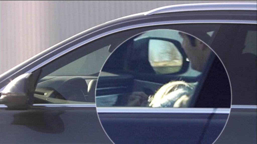 Solari llega a Valdebebas acompañado de una mujer escondida en su coche