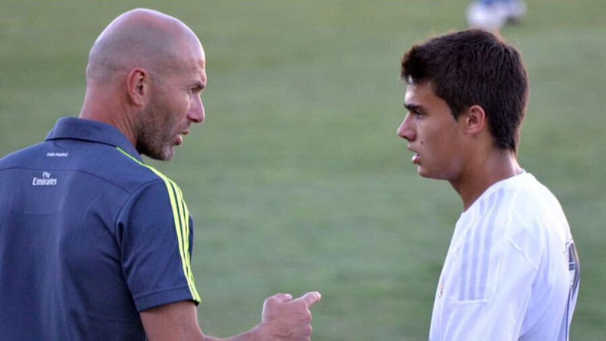 El tuit viral de Reguilón que 'adelantaba' la llegada de Zidane por Solari El tuit viral de Reguilón que 'adelantaba' la llegada de Zidane por Solari