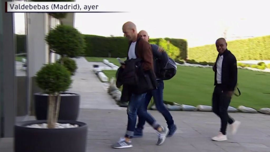 El primer día de trabajo de Zidane en Valdebebas, nueve meses después