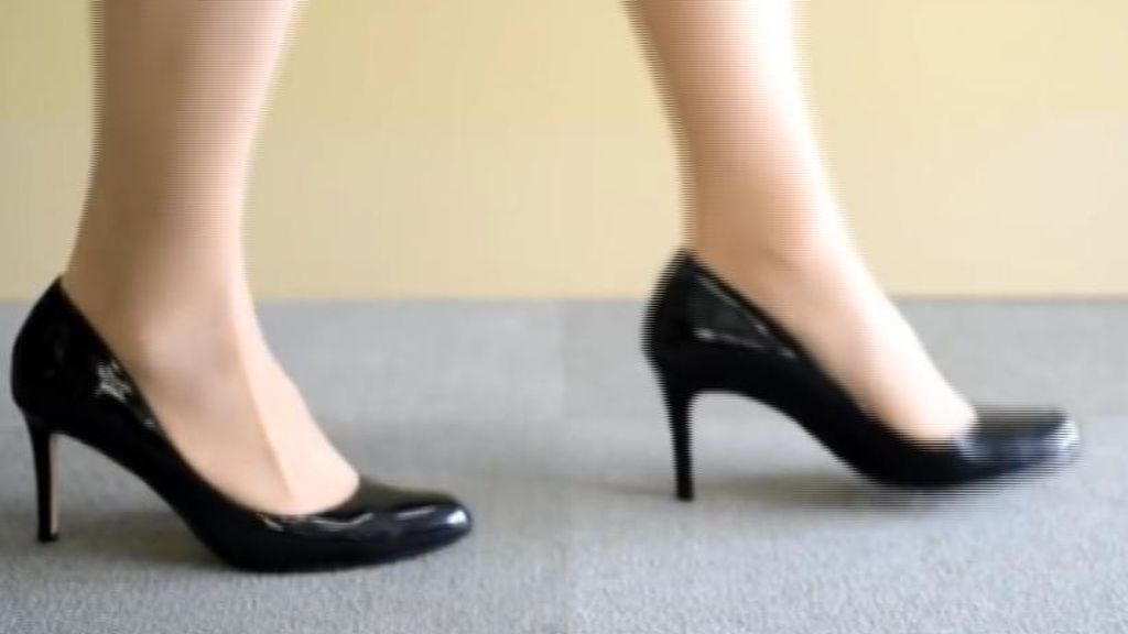 #Kuetoo, la campaña japonesa que exige que las mujeres no estén obligadas a llevar tacones en el trabajo