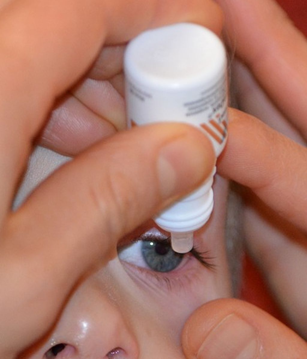 eye-drops-280627_960_720