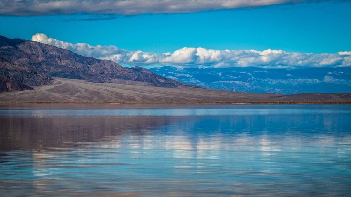 Lago 'milagroso' en el Valle de la Muerte, uno de los lugares más secos del mundo
