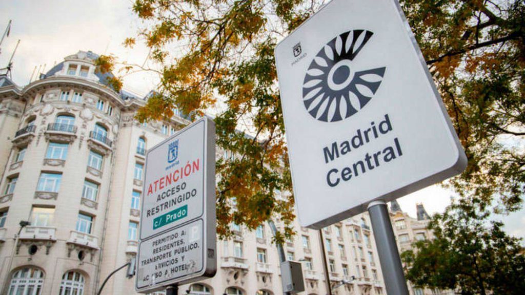 Madrid Central: comienzan las multas a los vehículos diesel o gasolina que no entren a un parking