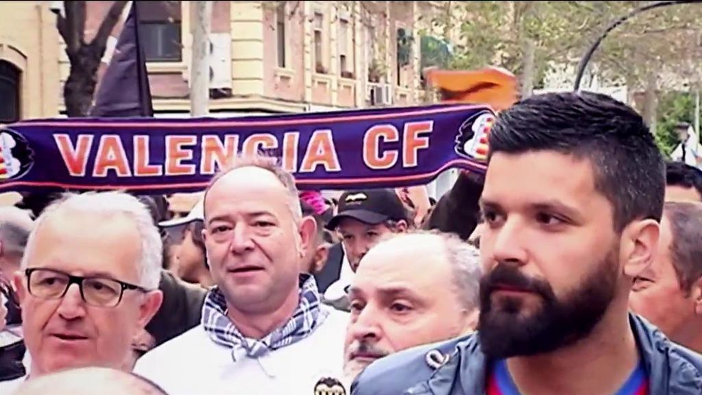 El Valencia CF cumple su primer centenario y lo celebra con una mascletà de fallas