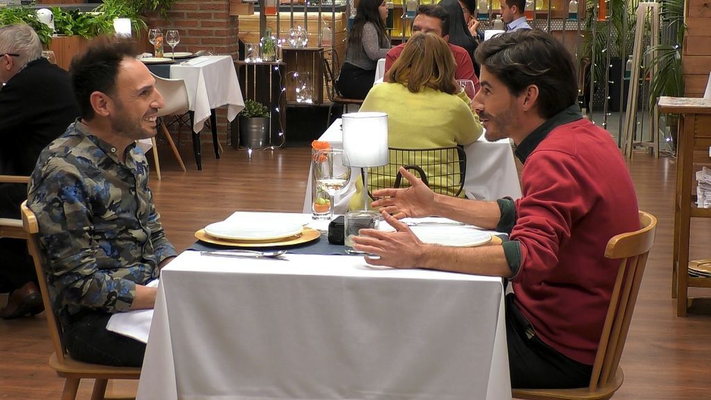 Un ‘ex’ y un amigo de juventud, reencuentros inesperados en ‘First dates’