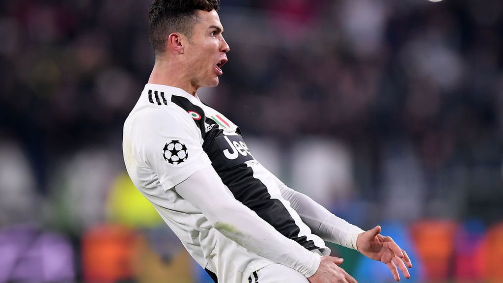 Cristiano Ronaldo, 20.000€ de multa por su gesto obsceno a los aficionados del Atlético Cristiano Ronaldo, 20.000€ de multa por su gesto obsceno a los aficionados del Atlético