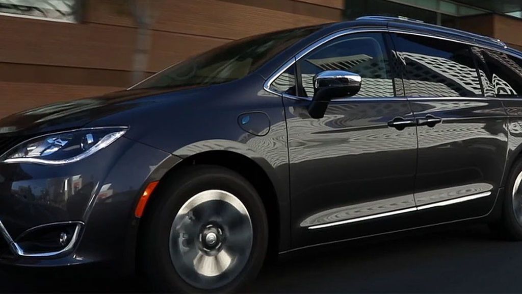 Menos del 20% de conductores en EEUU saben circular con un coche con cambio manual