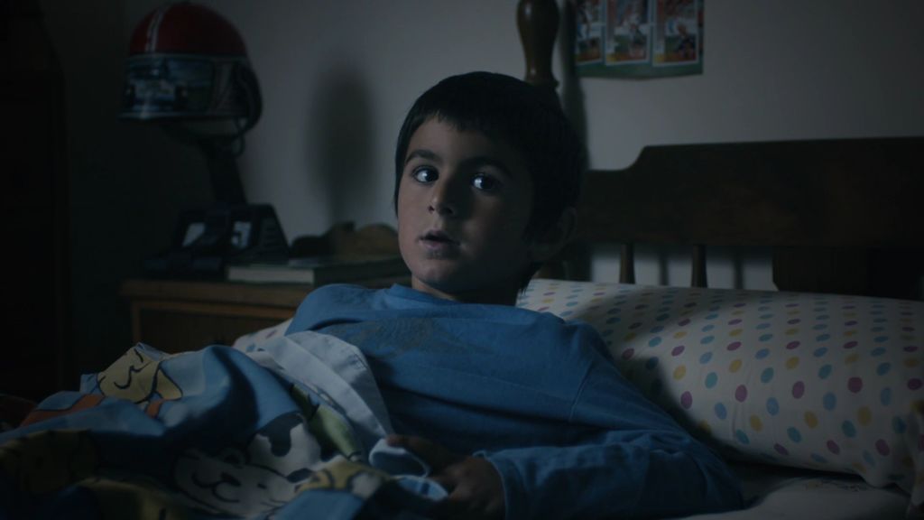 Una sombra oscura amenaza la tranquilidad de todos los miembros de una familia