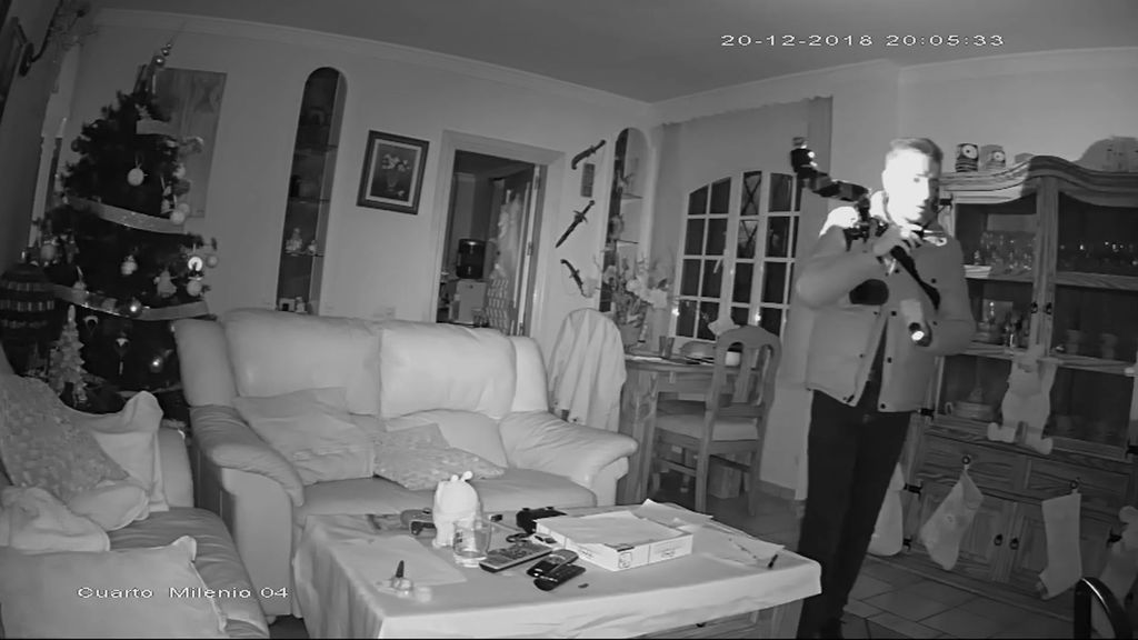 Aldo Linares visita la casa donde hay una sombra y da con la clave: la presencia es la abuela