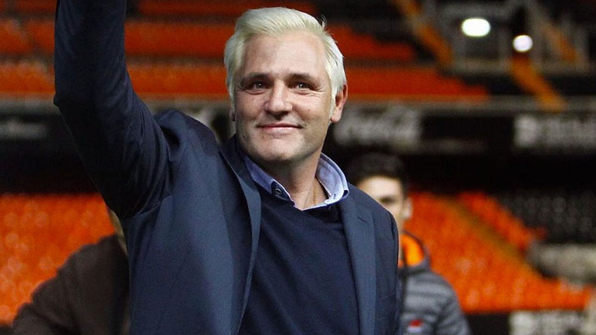 Las emotivas palabras de Santi Cañizares en el primer aniversario de la muerte de su hijo Las emotivas palabras de Santi Cañizares en el primer aniversario de la muerte de su hijo